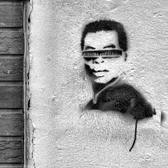 Geordi LaForge stencil graffitti